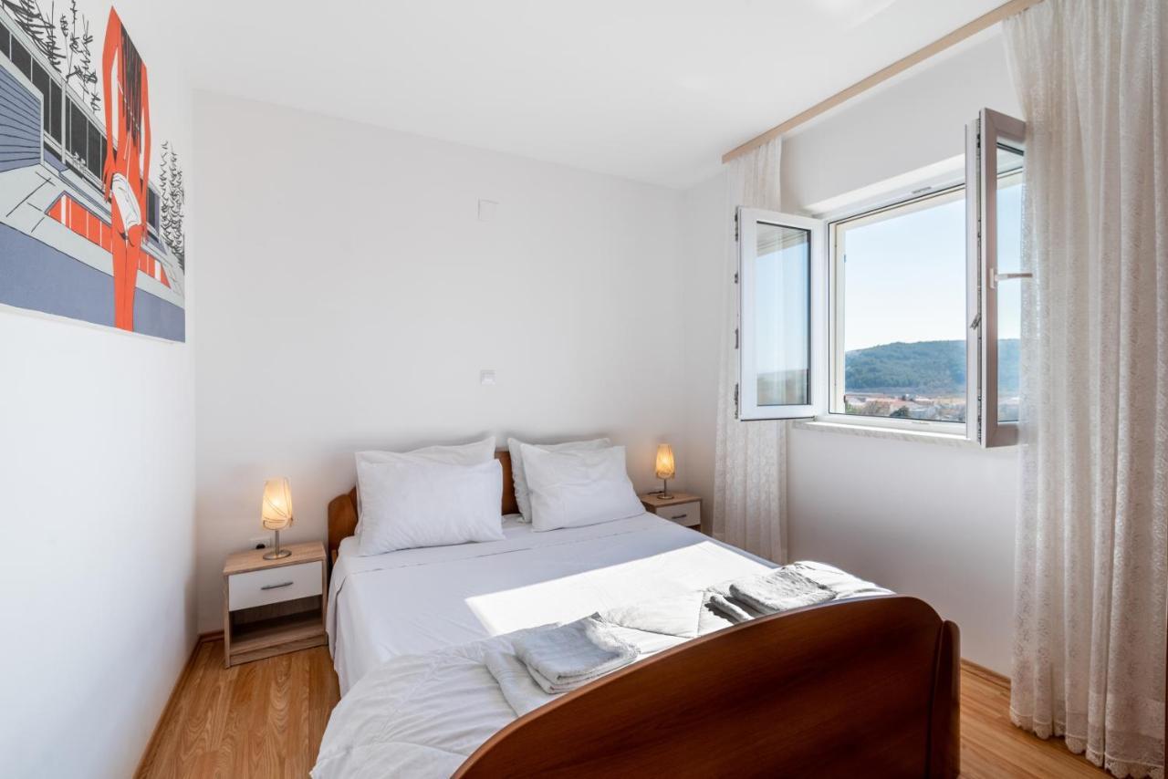Apartments With A Parking Space Lopar, Rab - 14070 מראה חיצוני תמונה