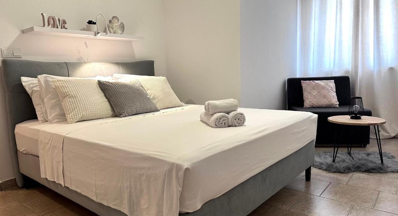 Apartments With A Parking Space Lopar, Rab - 14070 מראה חיצוני תמונה