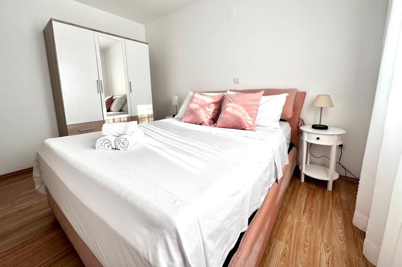 Apartments With A Parking Space Lopar, Rab - 14070 מראה חיצוני תמונה