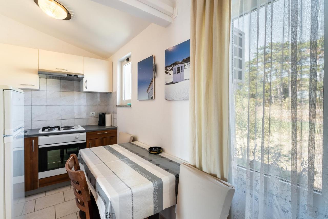 Apartments With A Parking Space Lopar, Rab - 14070 מראה חיצוני תמונה