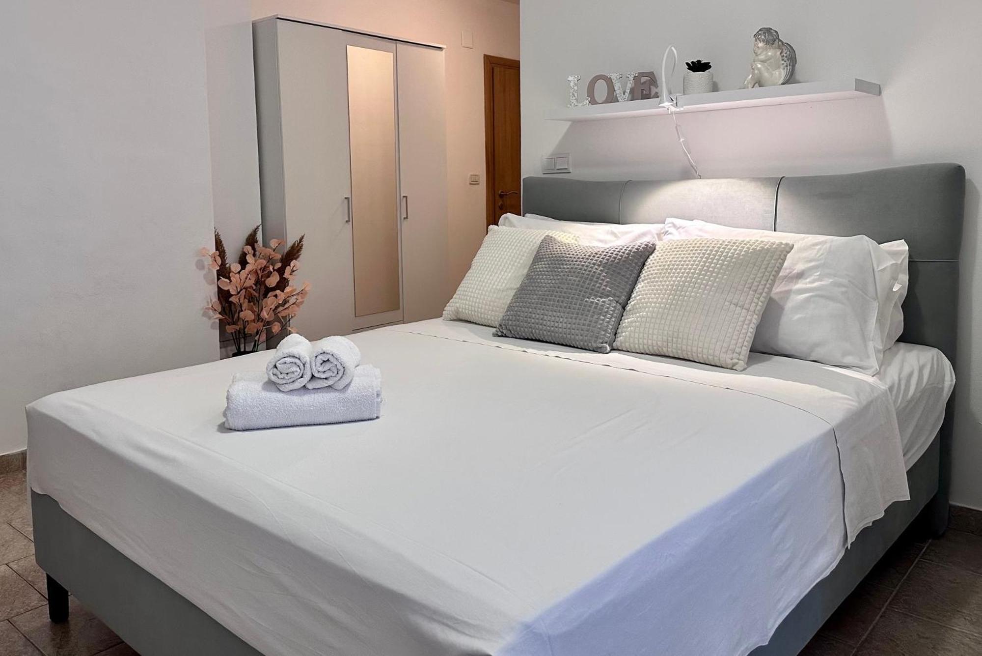Apartments With A Parking Space Lopar, Rab - 14070 חדר תמונה